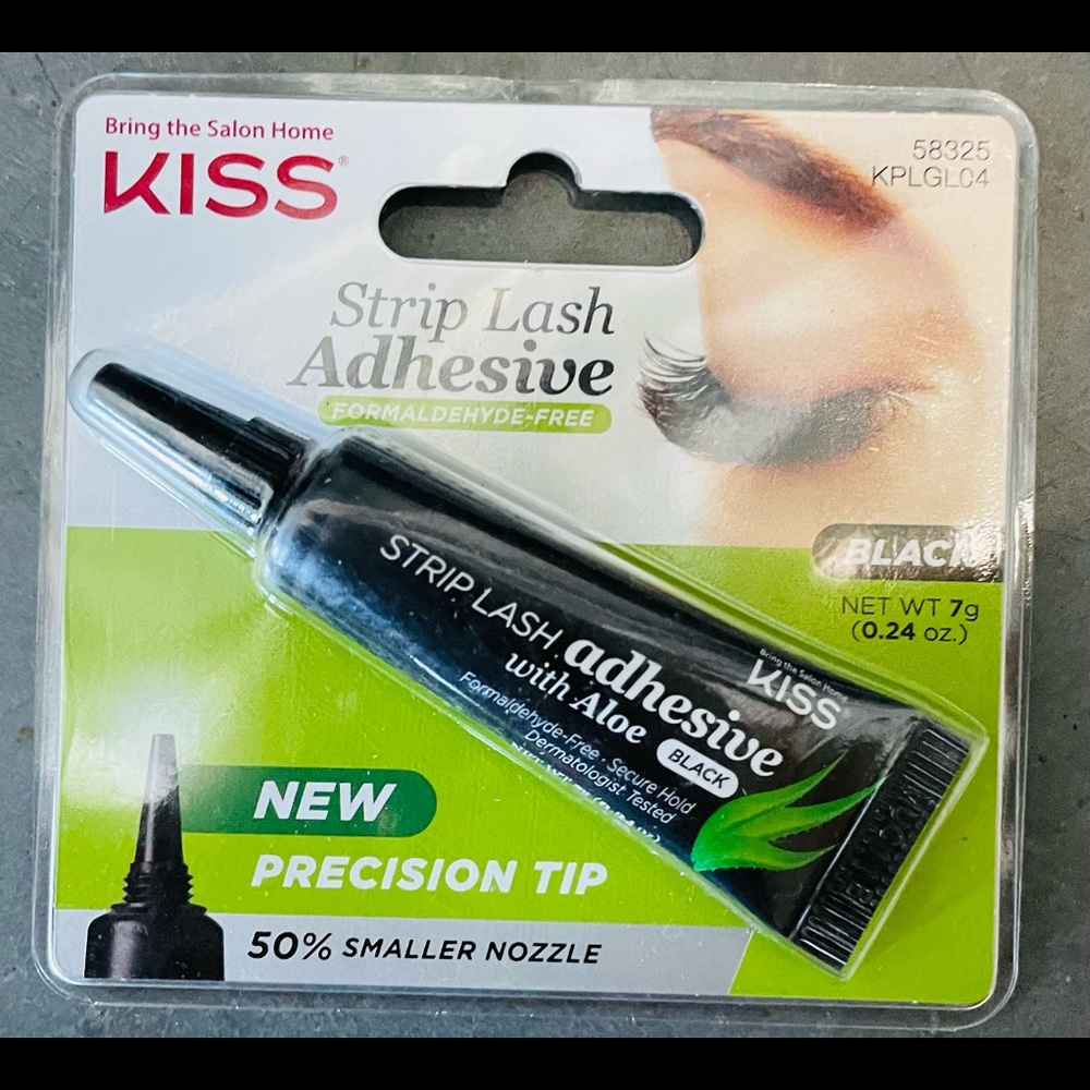 Eye lash glue